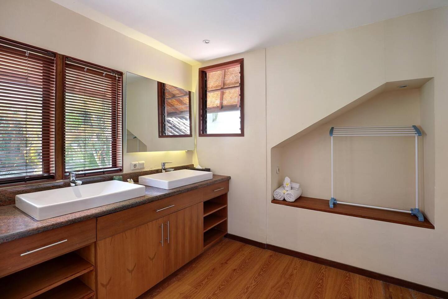 Super Value 4 Bedroom, Walk To Bintang Supermarket Seminyak  Luaran gambar
