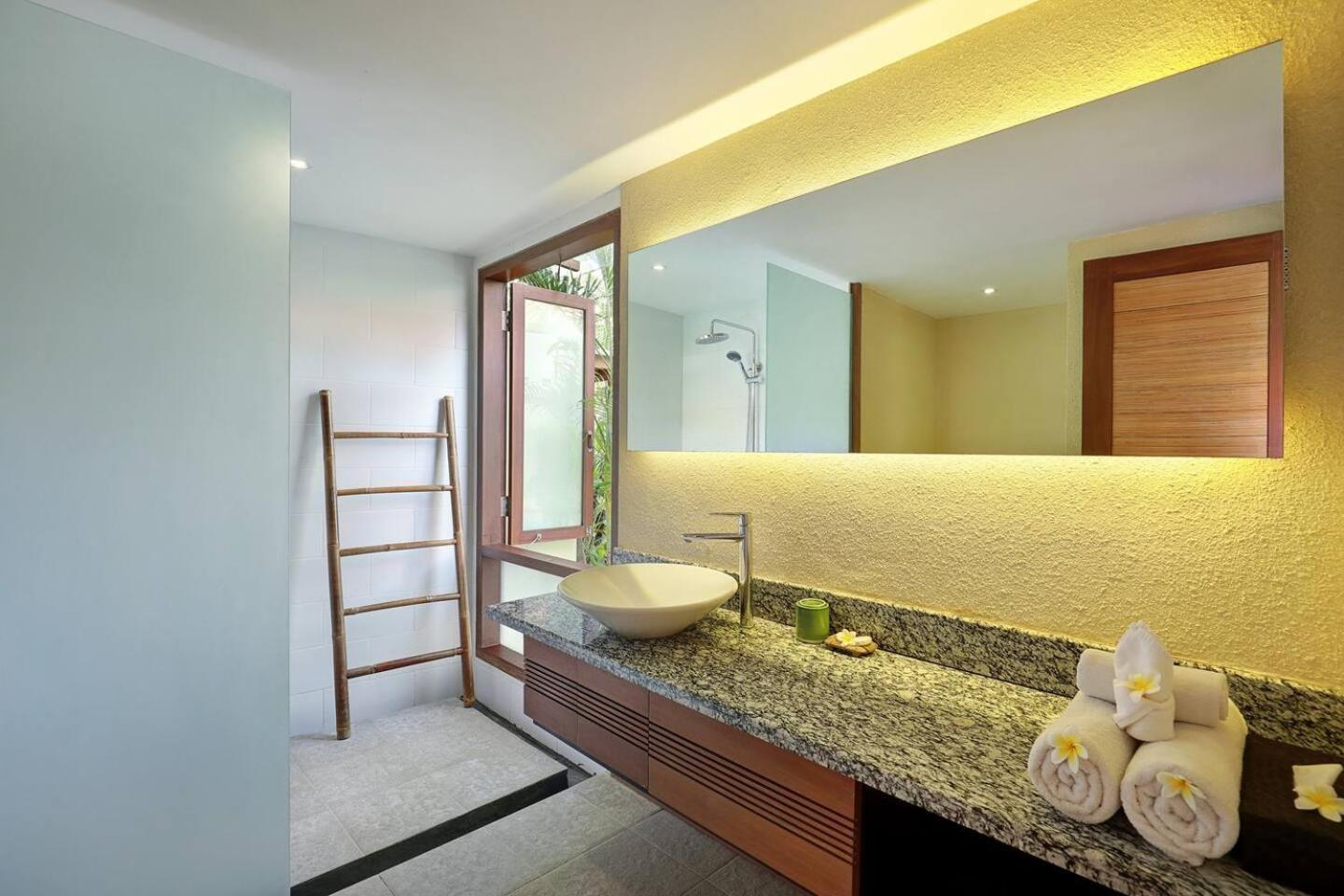 Super Value 4 Bedroom, Walk To Bintang Supermarket Seminyak  Luaran gambar